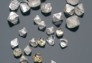 Uncut Rough Diamonds For Sale +27714460870 in Saint Kitts and Nevia Samoa Saint Lucia North Korea South Korea Kuwait