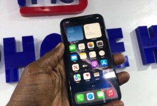 Buy iPhone XR – 64GB (Call or WhatsApp – 08057199590)