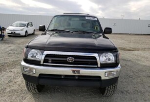 1996 TOYOTA 4RUNNER SR5   FOR SALE CALL: 07045512391