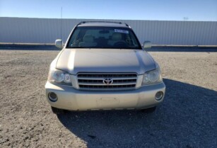 2002 TOYOTA HIGHLANDER LIMITED FOR SALE CALL: 07045512391