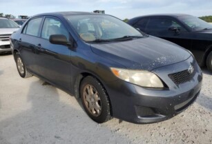 2009 TOYOTA COROLLA BASE FOR SALE CALL: 07045512391