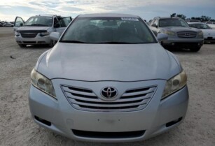 2007 TOYOTA CAMRY CE FOR CALL: 07045512391