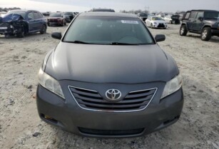 2008 TOYOTA CAMRY LE GOING FOR SALE CONTACT:07045512391