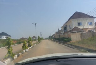 Promo! Promo!! Promo!!! 450sqm Plot of Land to Build 4BDR Detached Duplex in Gwarinpa (Call 09024373598)