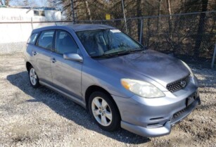 2004 TOYOTA COROLLA MATRIX BASE FOR SALE CALL ON: 07045512391