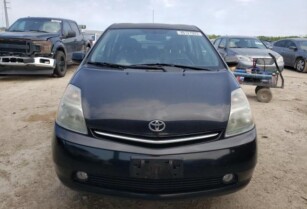 2007 TOYOTA PRIUS FOR SALE CALL ON: 07045512391