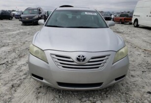 2009 TOYOTA CAMRY BASE FOR SALE CALL ON: 07045512391