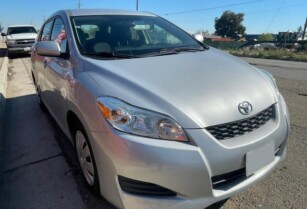 2009 TOYOTA COROLLA MATRIX FOR SALE CALL ON: 07045512391