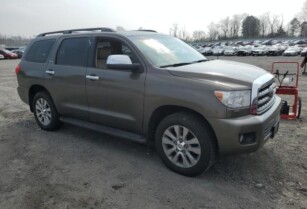 2010 TOYOTA SEQUOIA LIMITED FOR SALE CALL ON: 07045512391