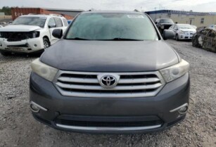 2012 TOYOTA HIGHLANDER LIMITED FOR SALE CALL ON: 07045512391