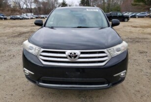 2013 TOYOTA HIGHLANDER BASE FOR SALE CALL ON: 07045512391