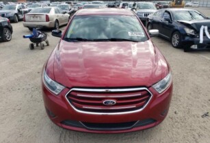 2015 FORD TAURUS LIMITED FOR SALE CALL ON: 07045512391