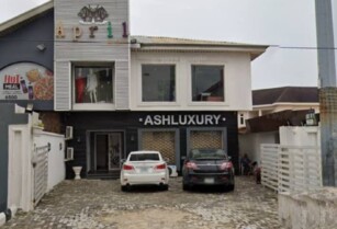 FOR SALE – A Standard 4 Bedroom Duplex sitting on almost 500sqm at Admiralty Way (CALL 08093045484)