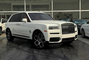 Brand New 2023 Rolls-Royce Cullinan Black Badeg (Call 07033890038)