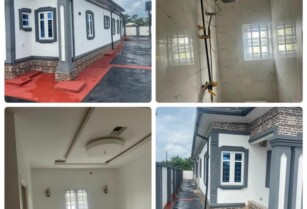 3bed 2bed and 1bed all in the same Compound with Security House At Sapele Road (Call 08104353671)