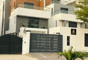 5 Bedroom Smart Home at Casa Marbella,  Banana Island, beside Adenuga’s house (Call 07060906169)