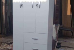 Get 3feet Wardrobe (Call 08060071487)