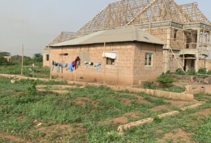 FOR SALE – Half Plot of Land with 2Bedroom and a Dwarf Fence at Igbaga, Ogun (Call 08134016132)