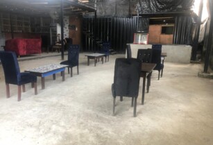 A Lounge with three 40 feet Containers Inside at Satellite Town (Call 08034842379) DISTRESS SALE