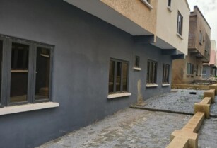 FOR SALE – 4 BEDROOM SEMI DETACHED HOME AT APO, ABUJA (CALL 08062163300)