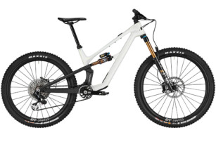 2024 Canyon Spectral CF LTD Mountain Bike ( RACYCLESPORT )